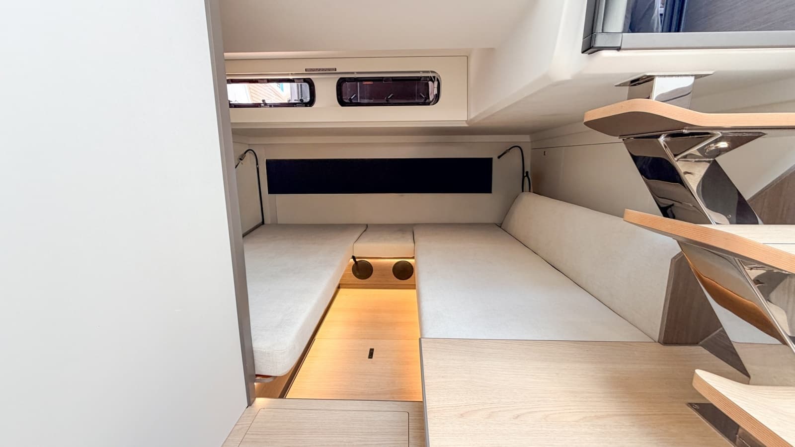 2027 Beneteau Gran Turismo 40 - Photo 11