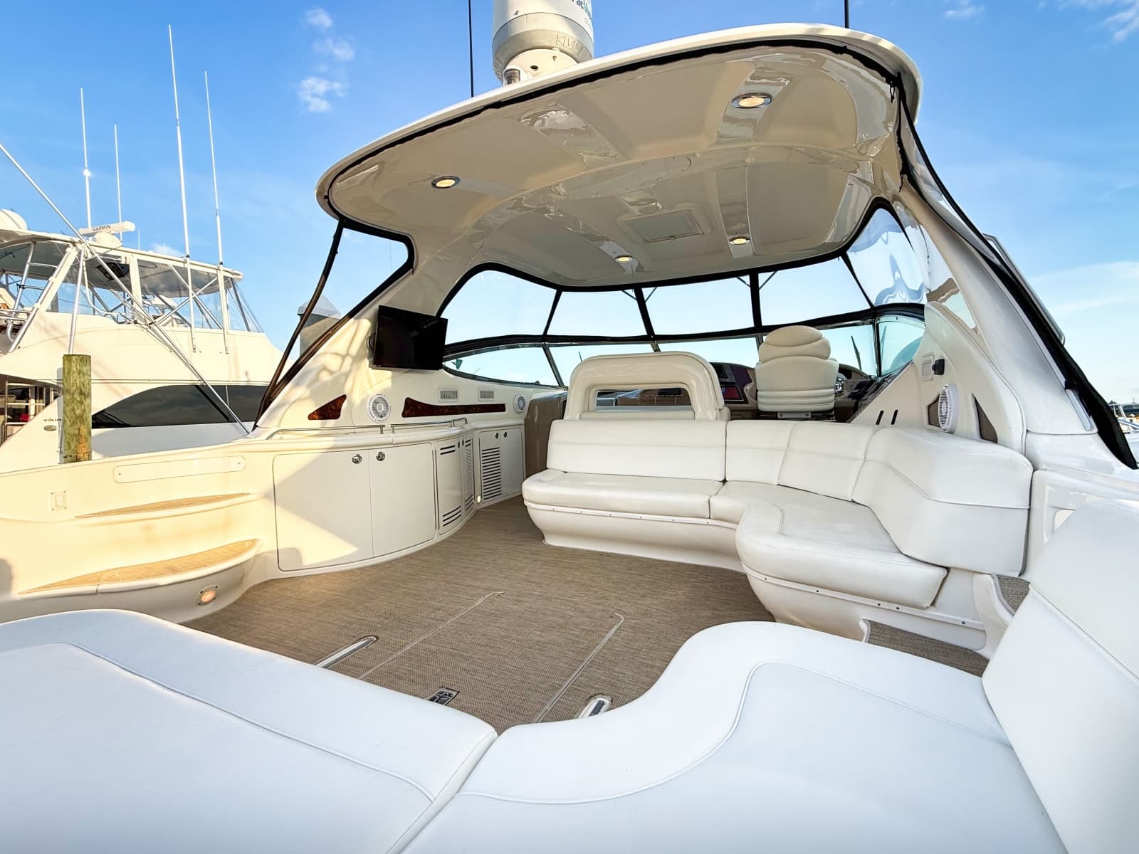 2003 Sea Ray 550 Sundancer - Photo 4
