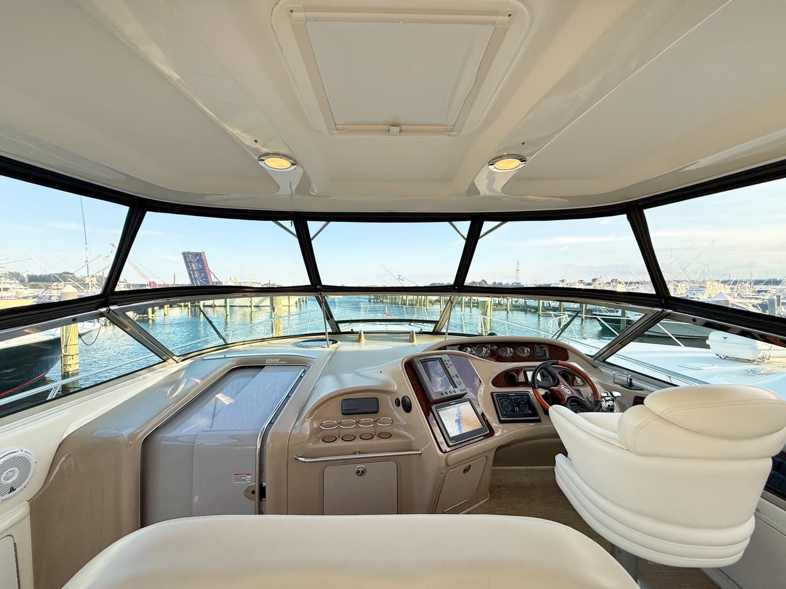 2003 Sea Ray 550 Sundancer - Photo 12