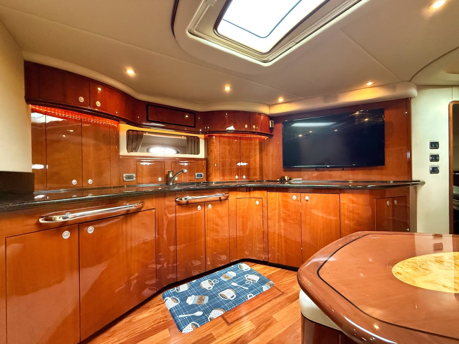 2003 Sea Ray 550 Sundancer - Photo 28