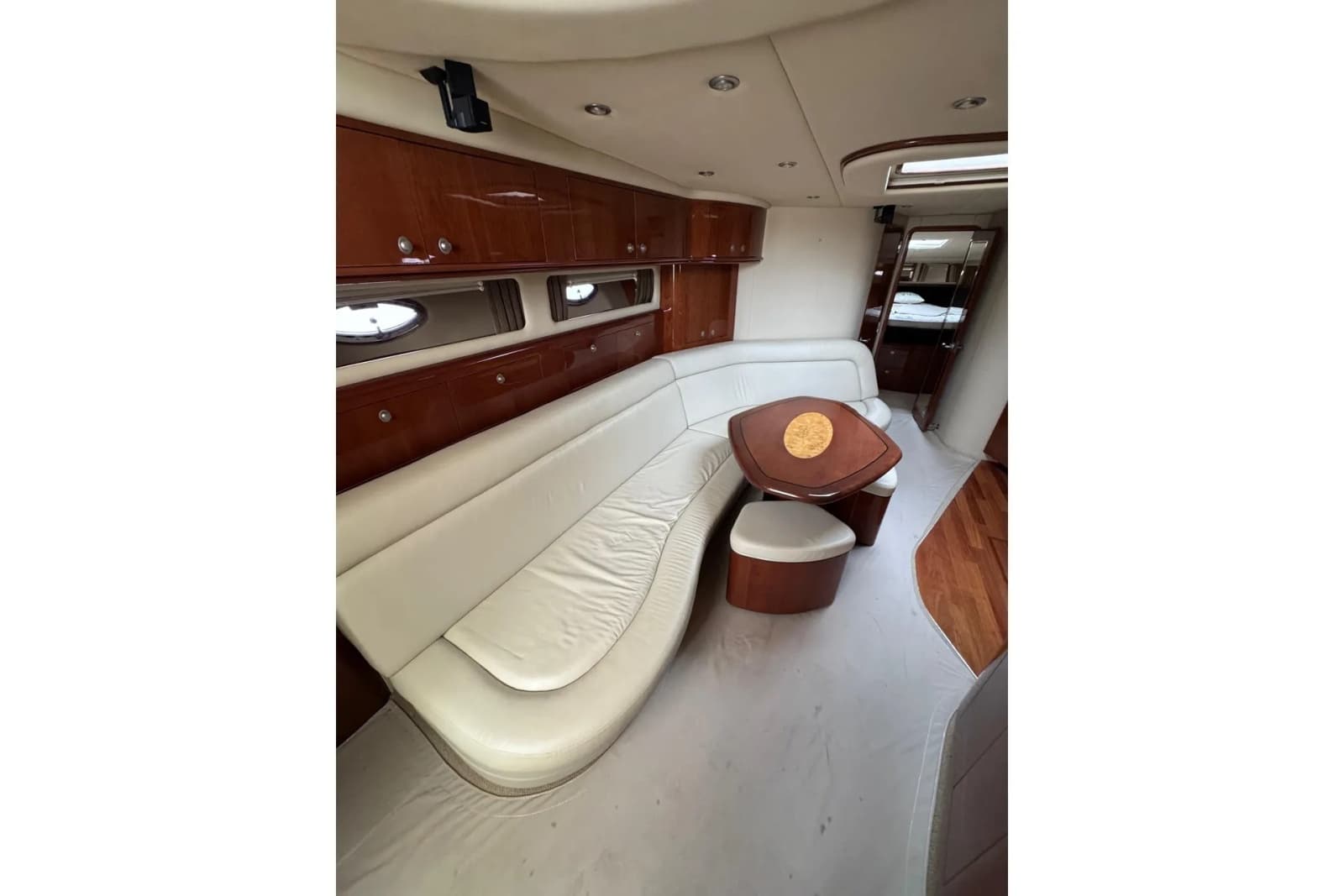 2003 Sea Ray 550 Sundancer - Photo 14