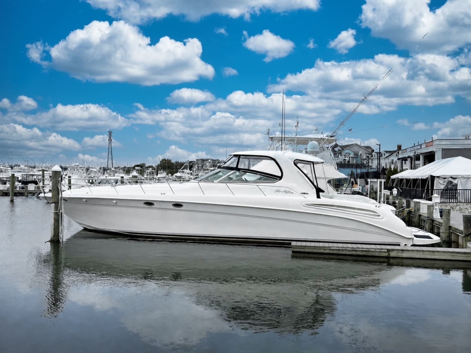 2003 Sea Ray 550 Sundancer - Photo 1