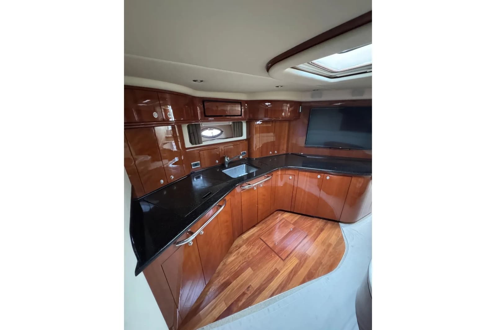 2003 Sea Ray 550 Sundancer - Photo 10
