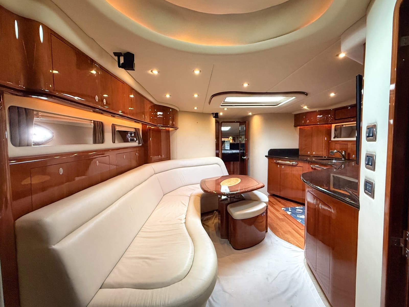 2003 Sea Ray 550 Sundancer - Photo 27