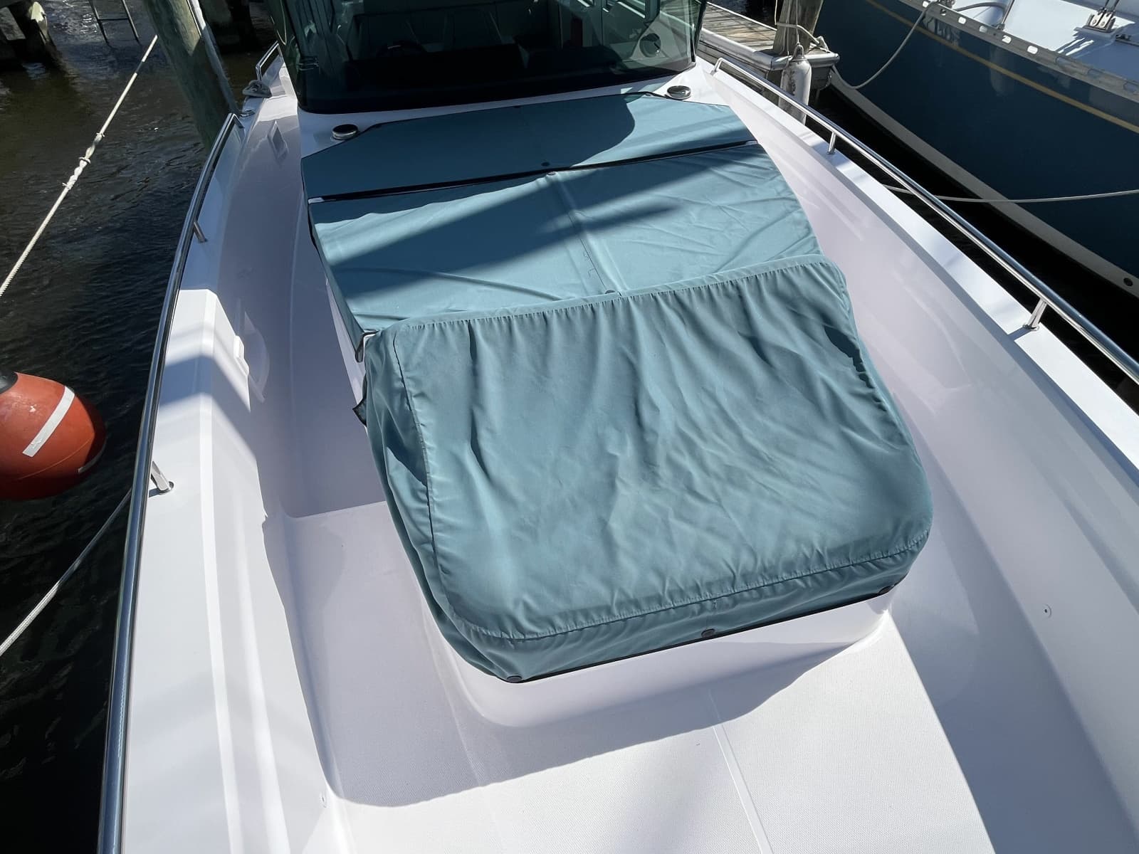 2023 Axopar 37 XC Cross Cabin - Photo 49