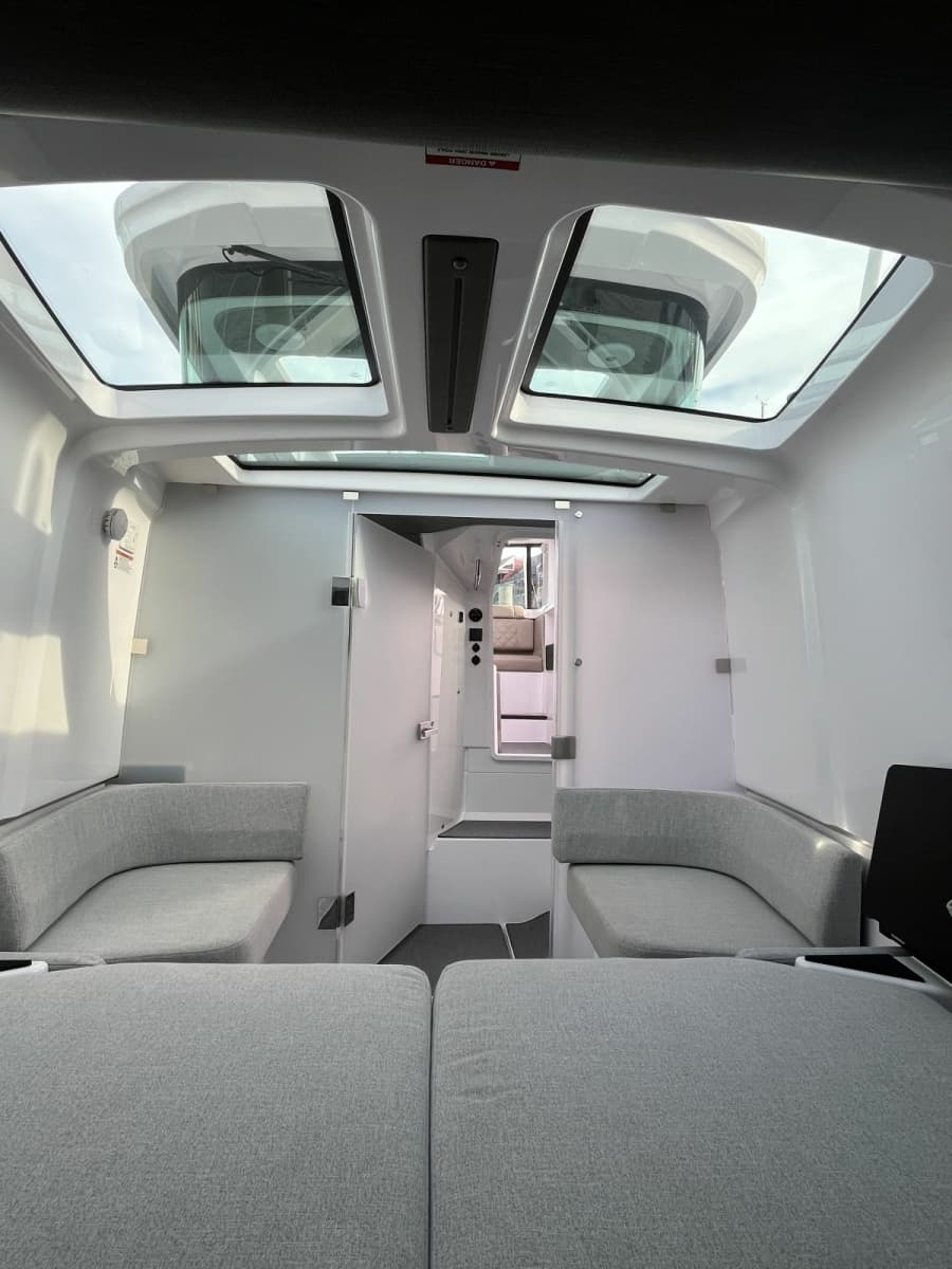 2023 Axopar 37 XC Cross Cabin - Photo 25