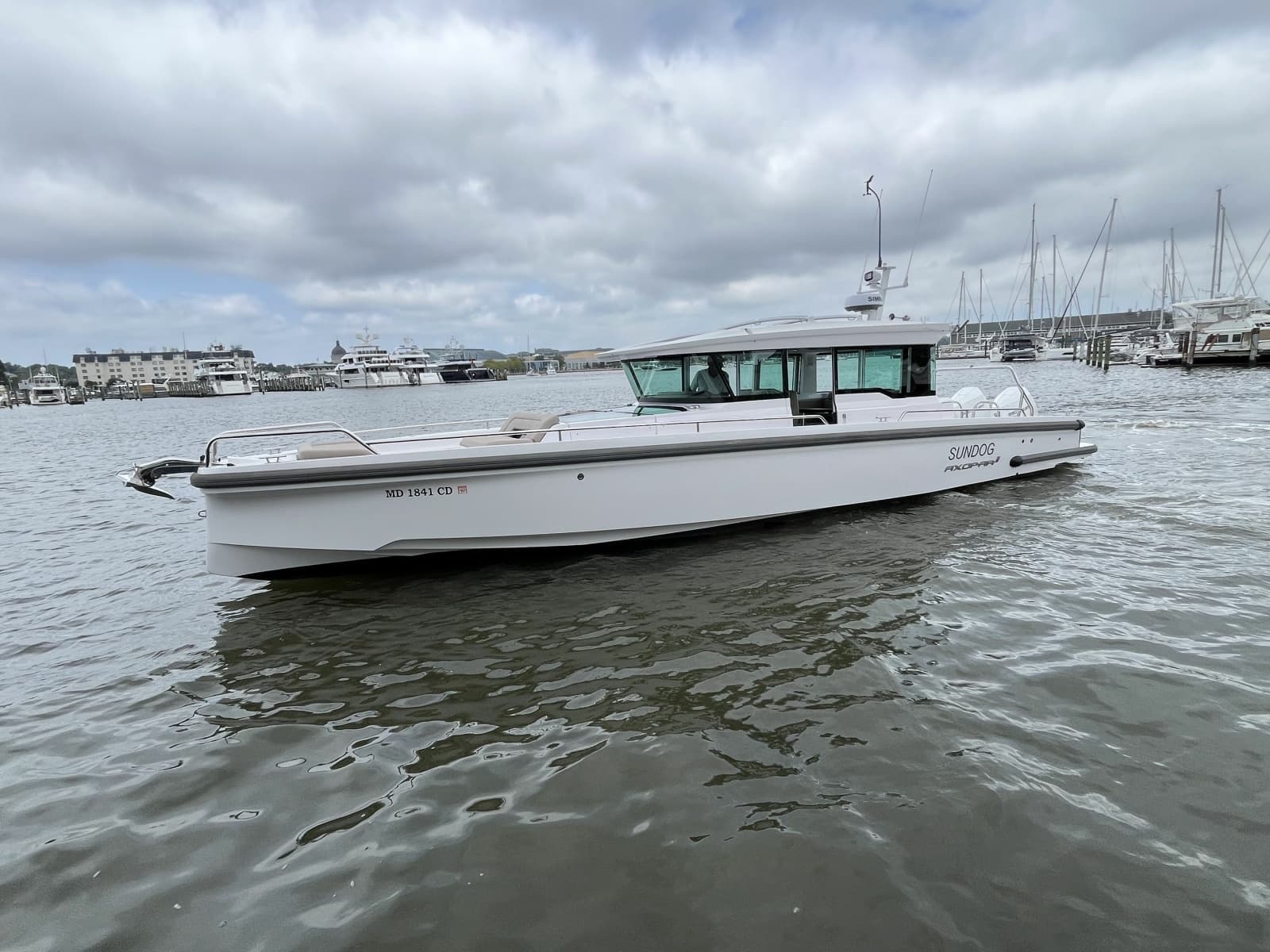 2023 Axopar 37 XC Cross Cabin - Photo 1