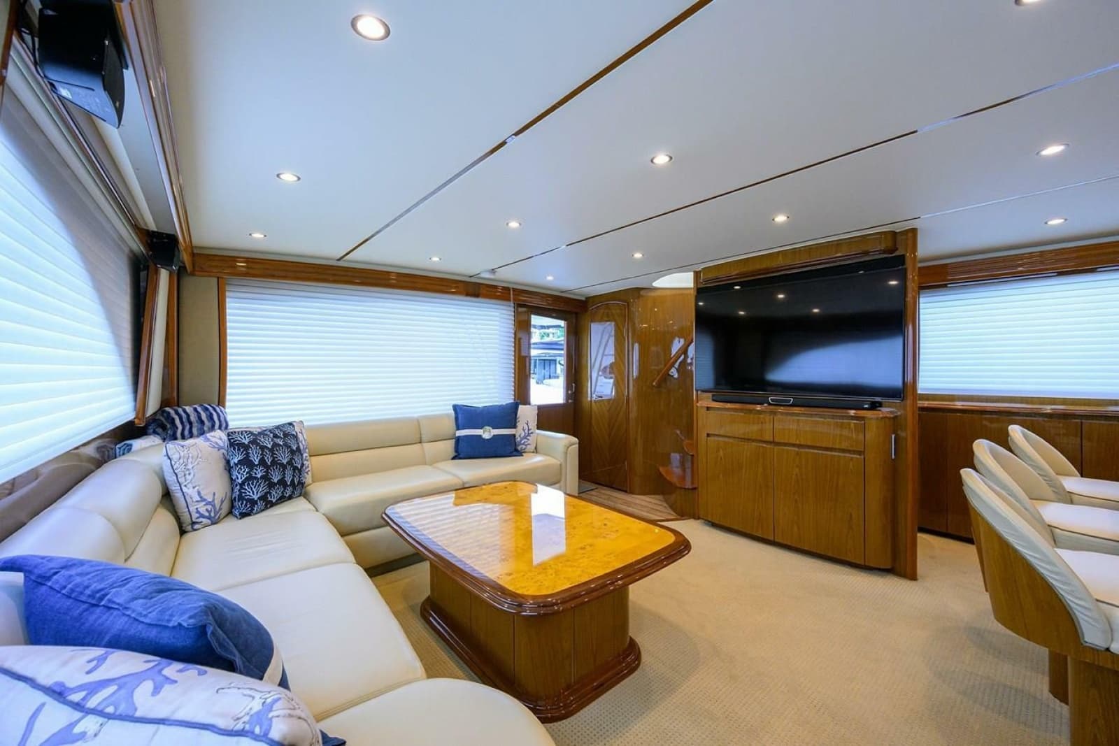 2010 Viking Enclosed Flybridge - Photo 7