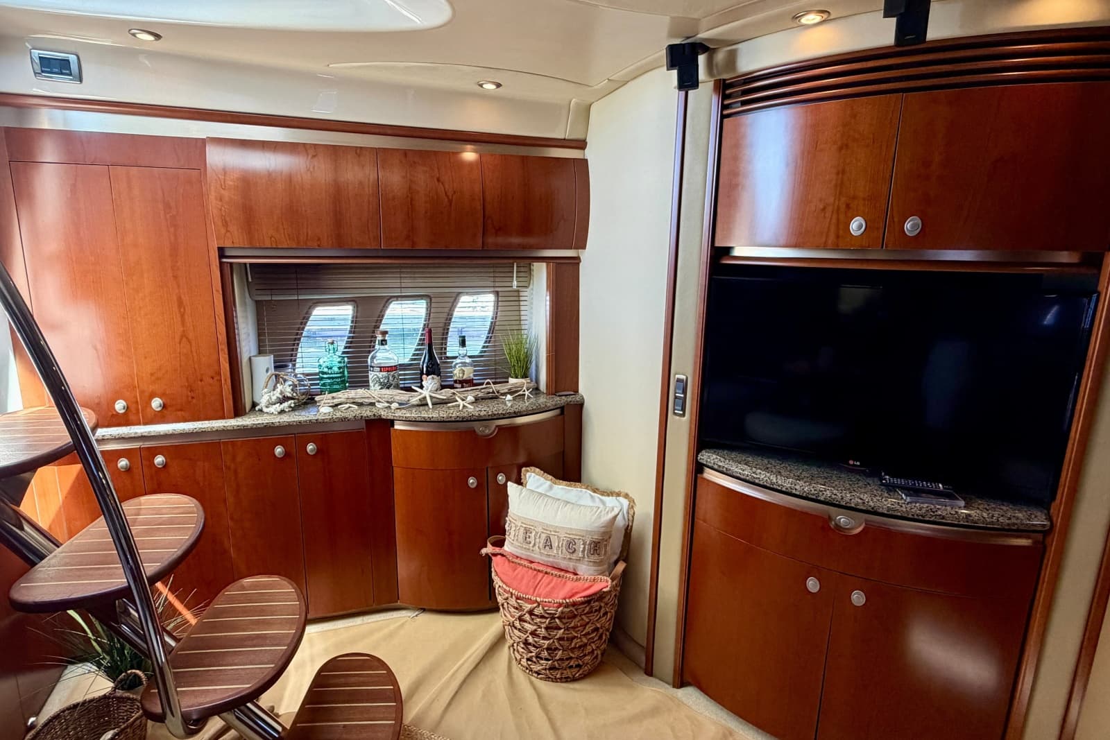 2006 Sea Ray 52 Sundancer - Photo 31