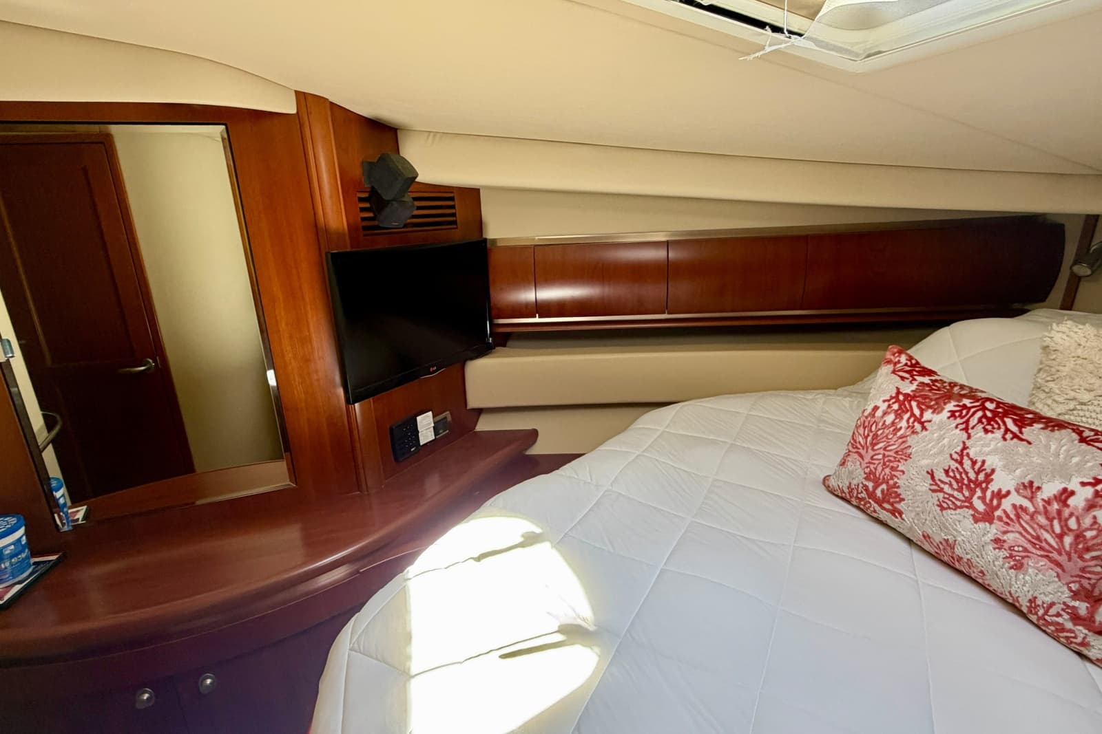 2006 Sea Ray 52 Sundancer - Photo 24