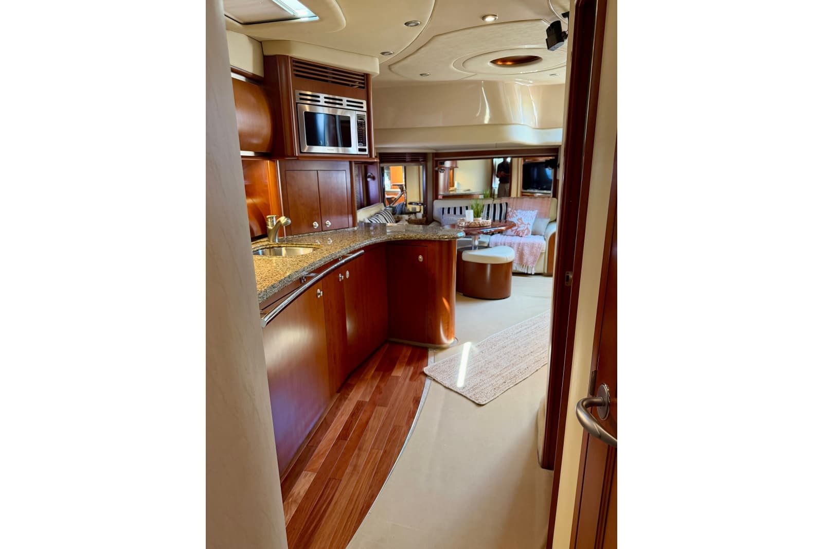 2006 Sea Ray 52 Sundancer - Photo 26