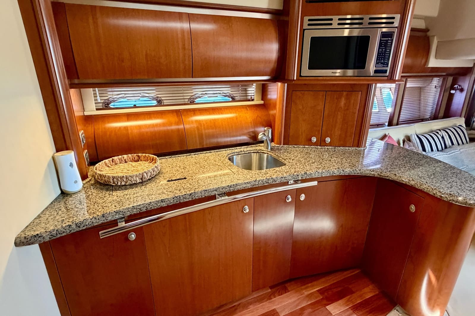 2006 Sea Ray 52 Sundancer - Photo 30