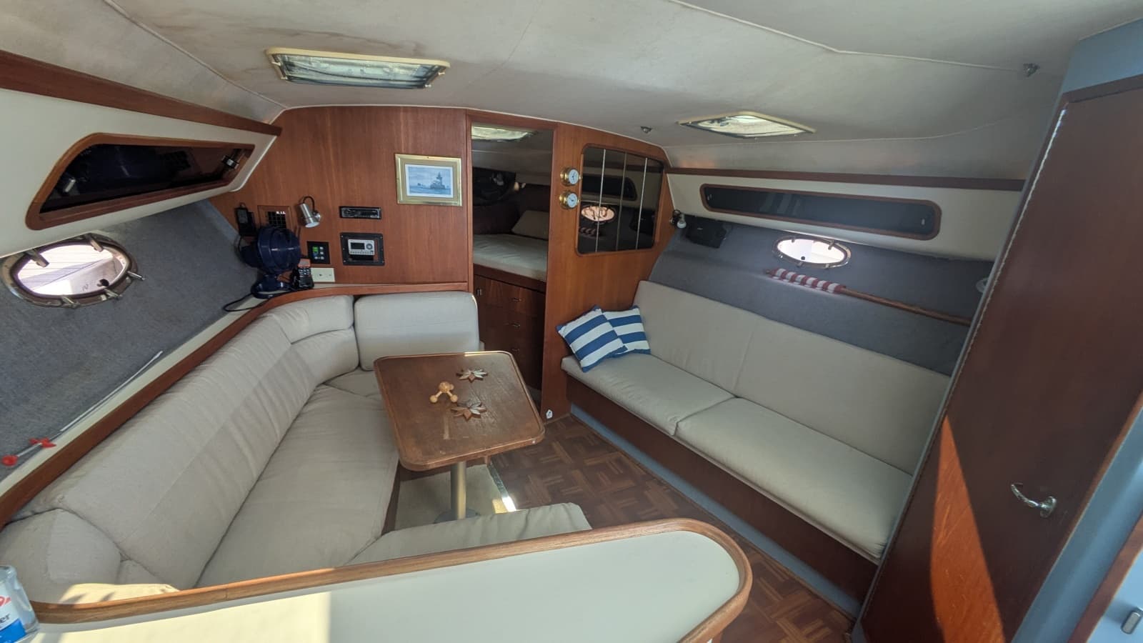 1988 Tiara Yachts  - Photo 16