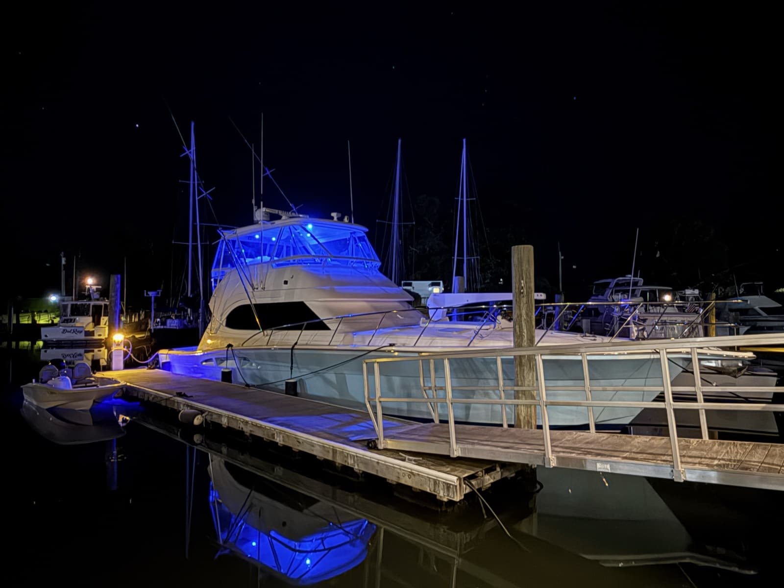 2005 Riviera 51 Flybridge - Photo 10