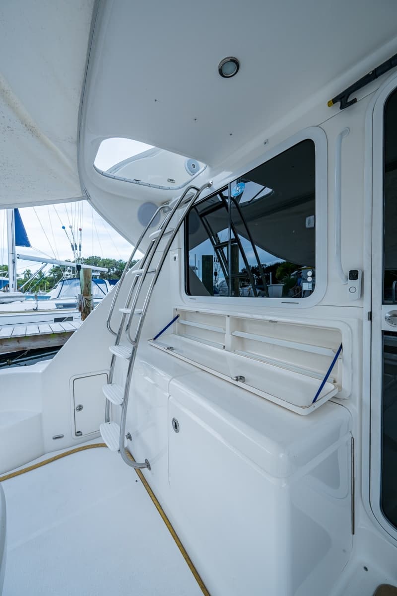 2005 Riviera 51 Flybridge - Photo 60