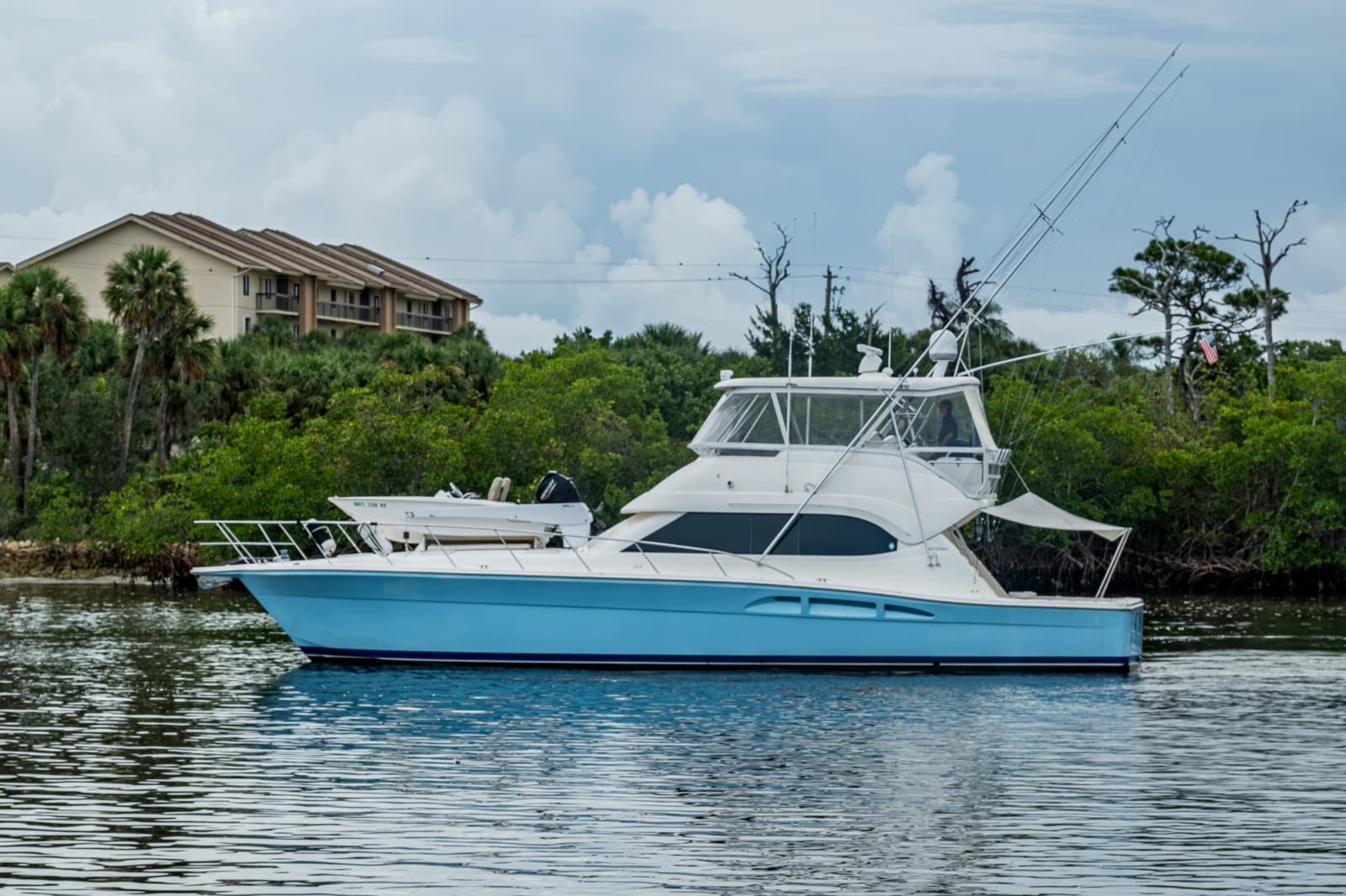 2005 Riviera 51 Flybridge - Photo 6