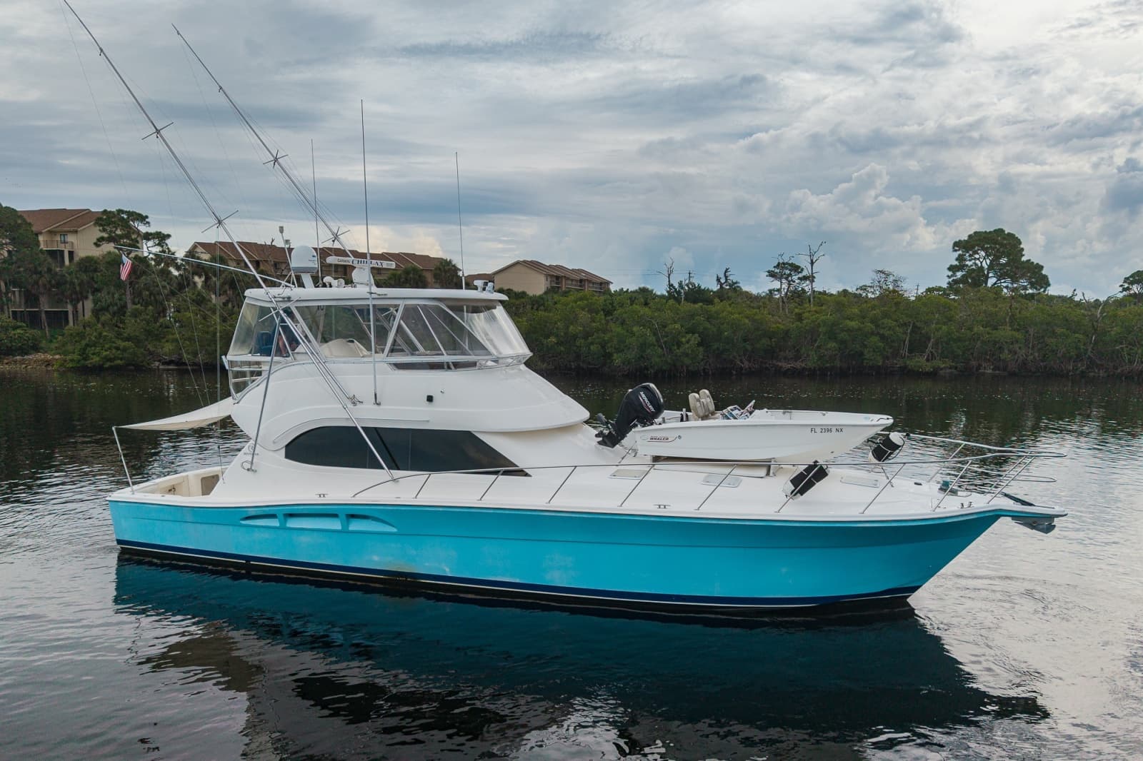 2005 Riviera 51 Flybridge - Photo 17