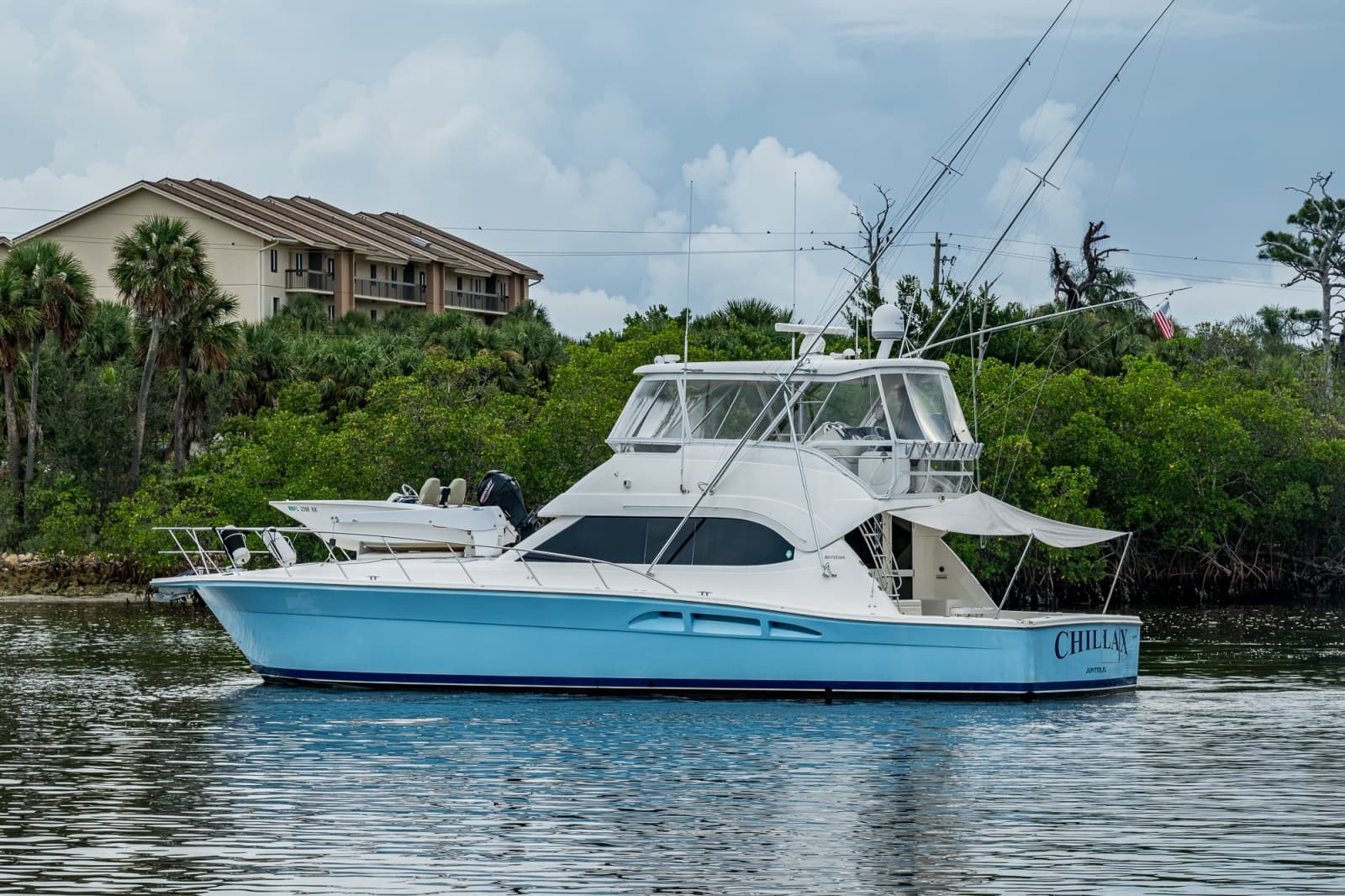 2005 Riviera 51 Flybridge - Photo 7