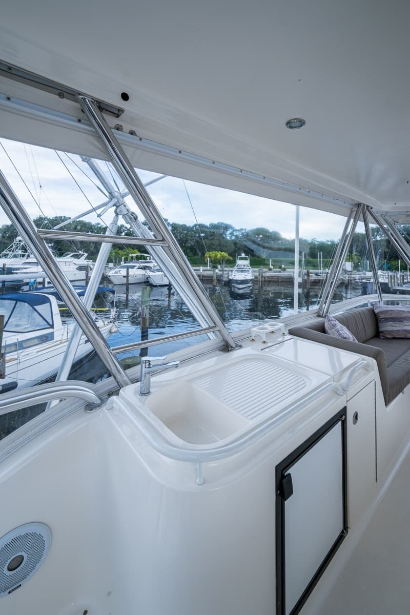 2005 Riviera 51 Flybridge - Photo 39