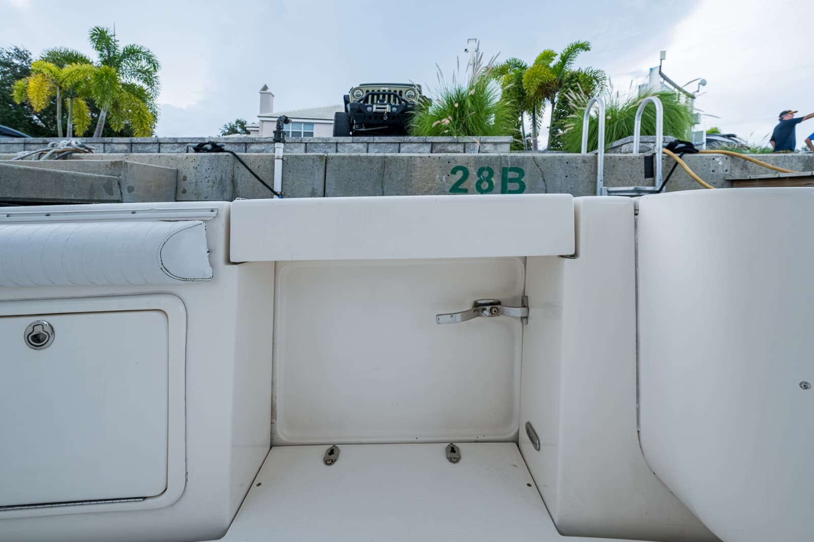 2005 Riviera 51 Flybridge - Photo 56