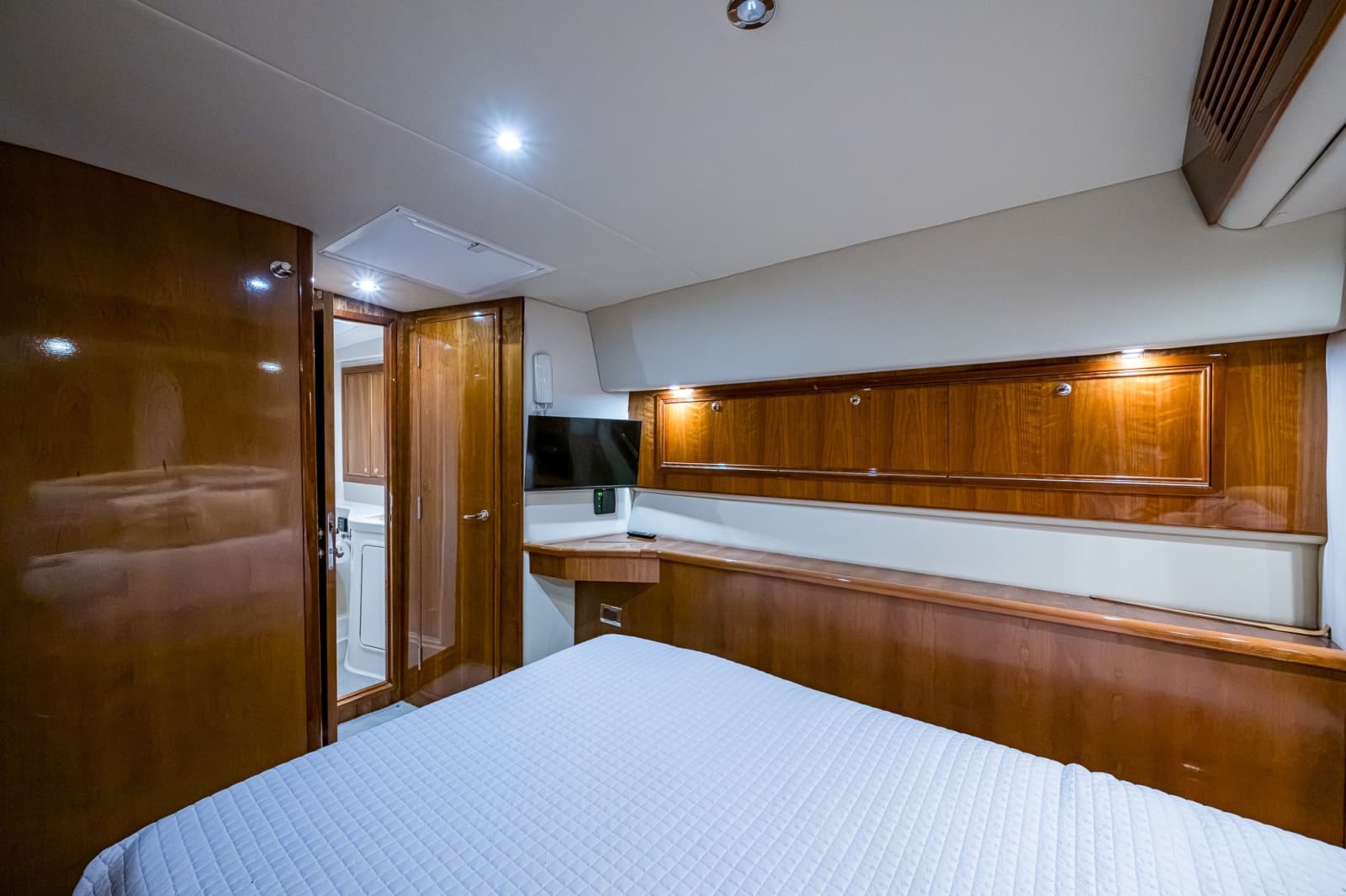 2005 Riviera 51 Flybridge - Photo 99
