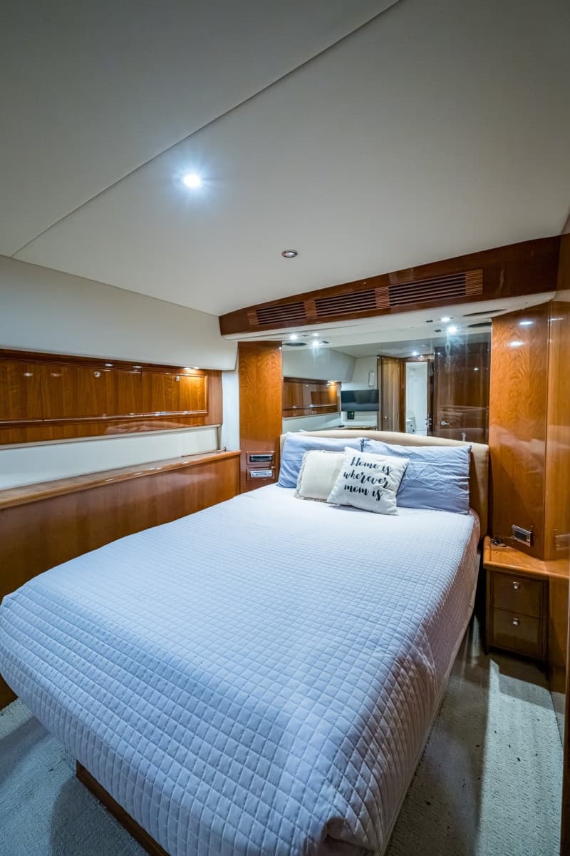 2005 Riviera 51 Flybridge - Photo 98