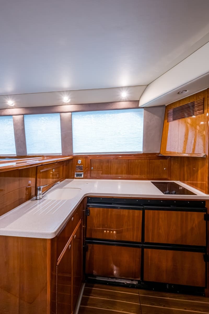 2005 Riviera 51 Flybridge - Photo 80