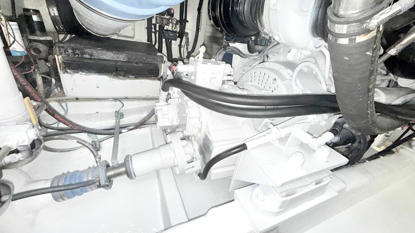 2005 Riviera 51 Flybridge - Photo 17