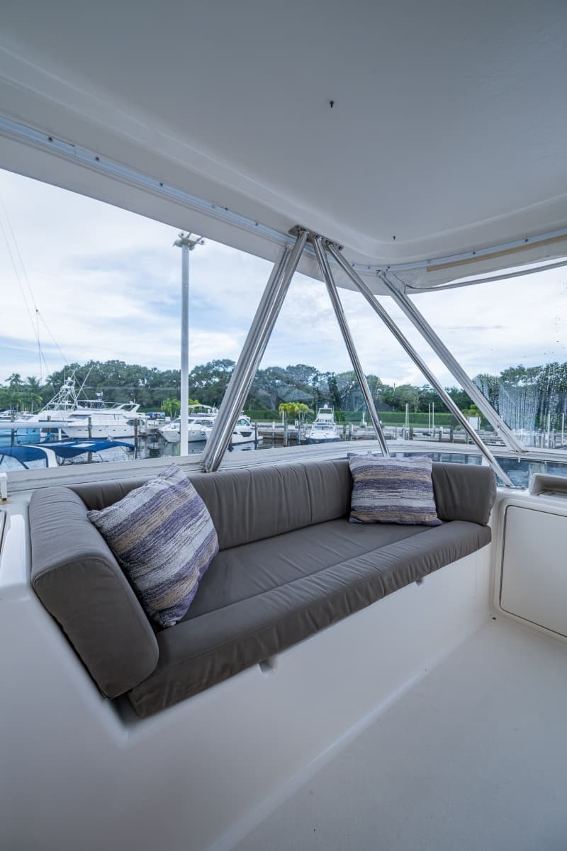 2005 Riviera 51 Flybridge - Photo 42