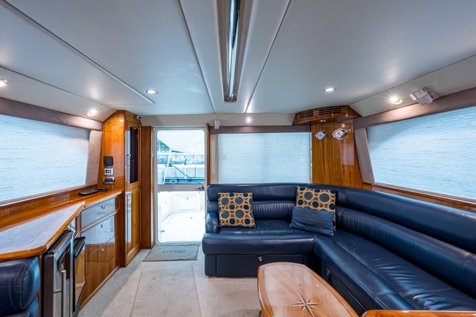 2005 Riviera 51 Flybridge - Photo 77