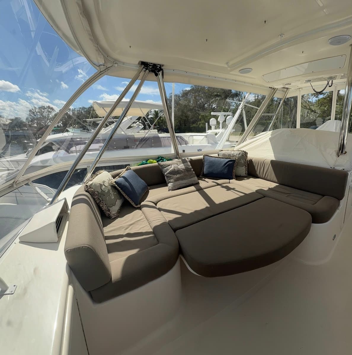 2005 Riviera 51 Flybridge - Photo 6