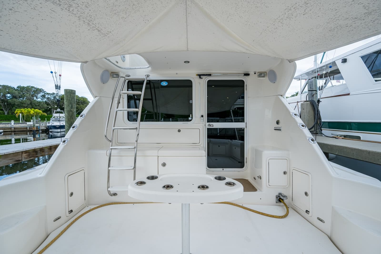 2005 Riviera 51 Flybridge - Photo 53