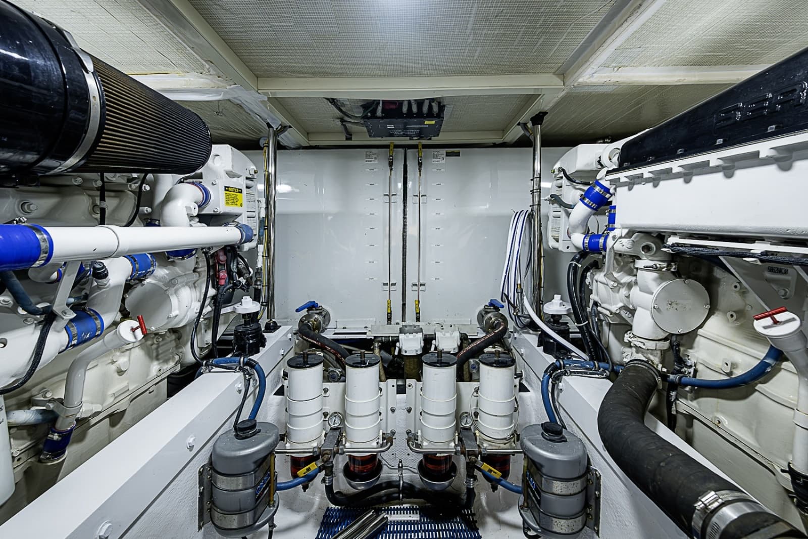2005 Pacific Mariner 2005 Pacific Mariner Motor Yacht - Photo 13
