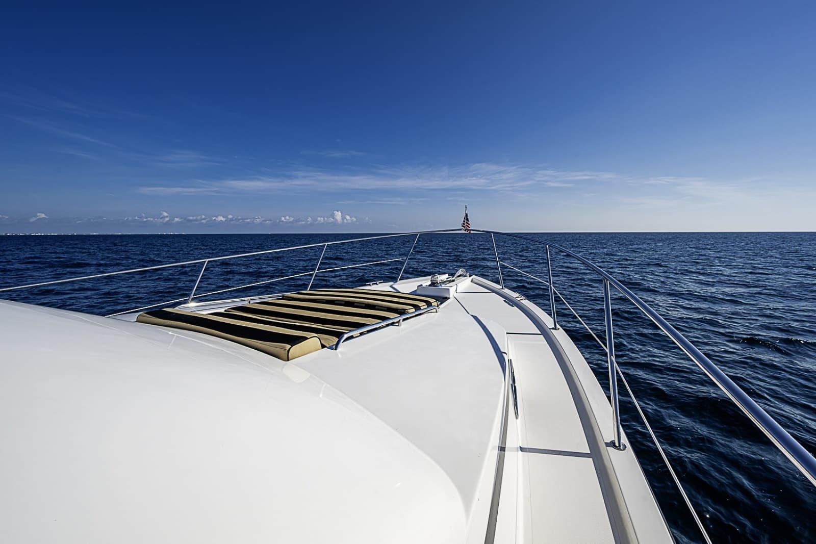 2005 Pacific Mariner 2005 Pacific Mariner Motor Yacht - Photo 2