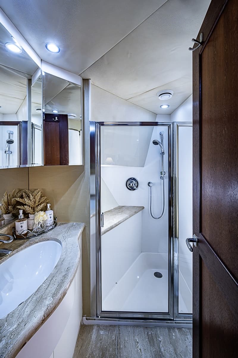 2005 Pacific Mariner 2005 Pacific Mariner Motor Yacht - Photo 23