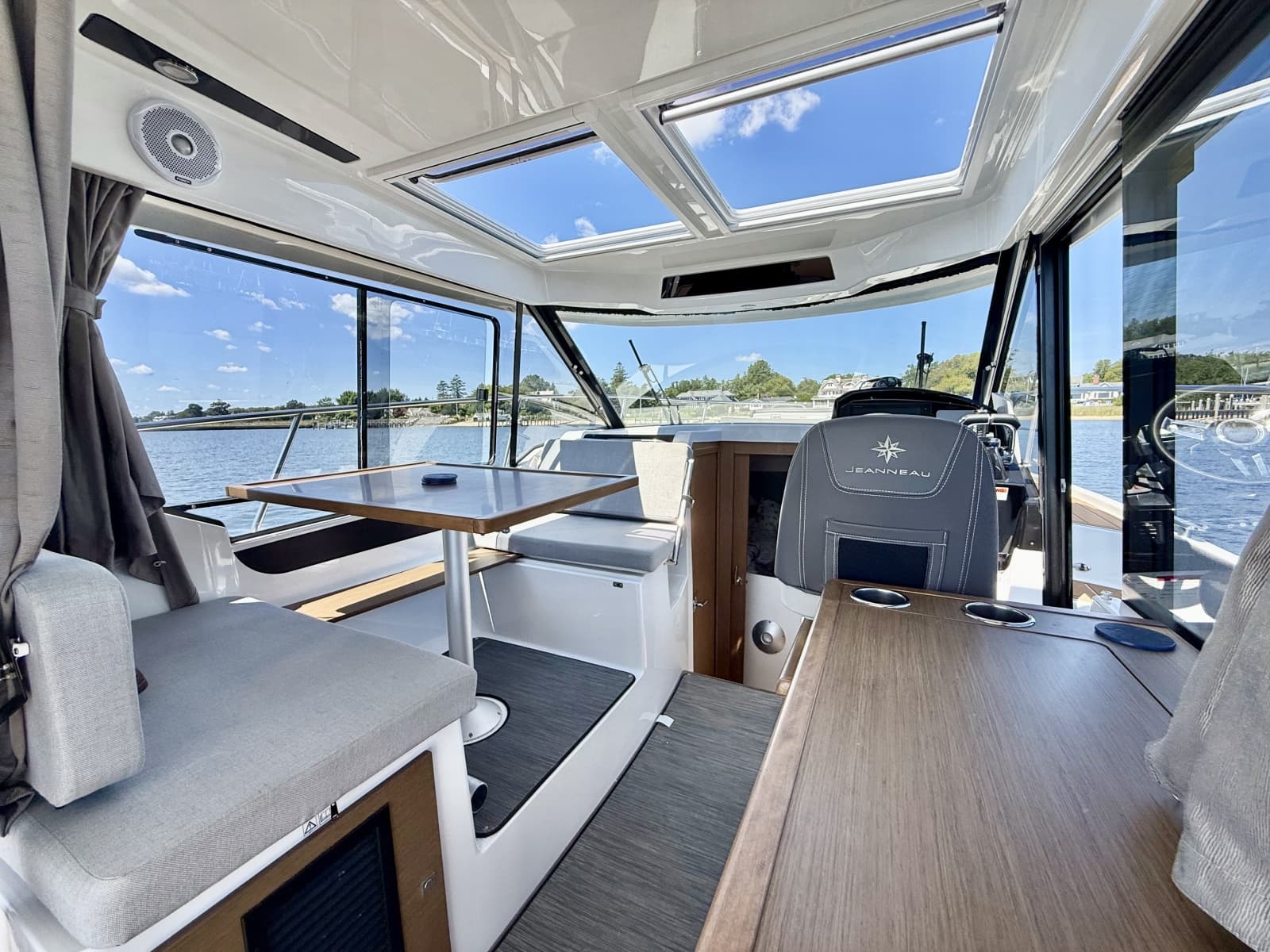 2019 Jeanneau NC 895 - Photo 13