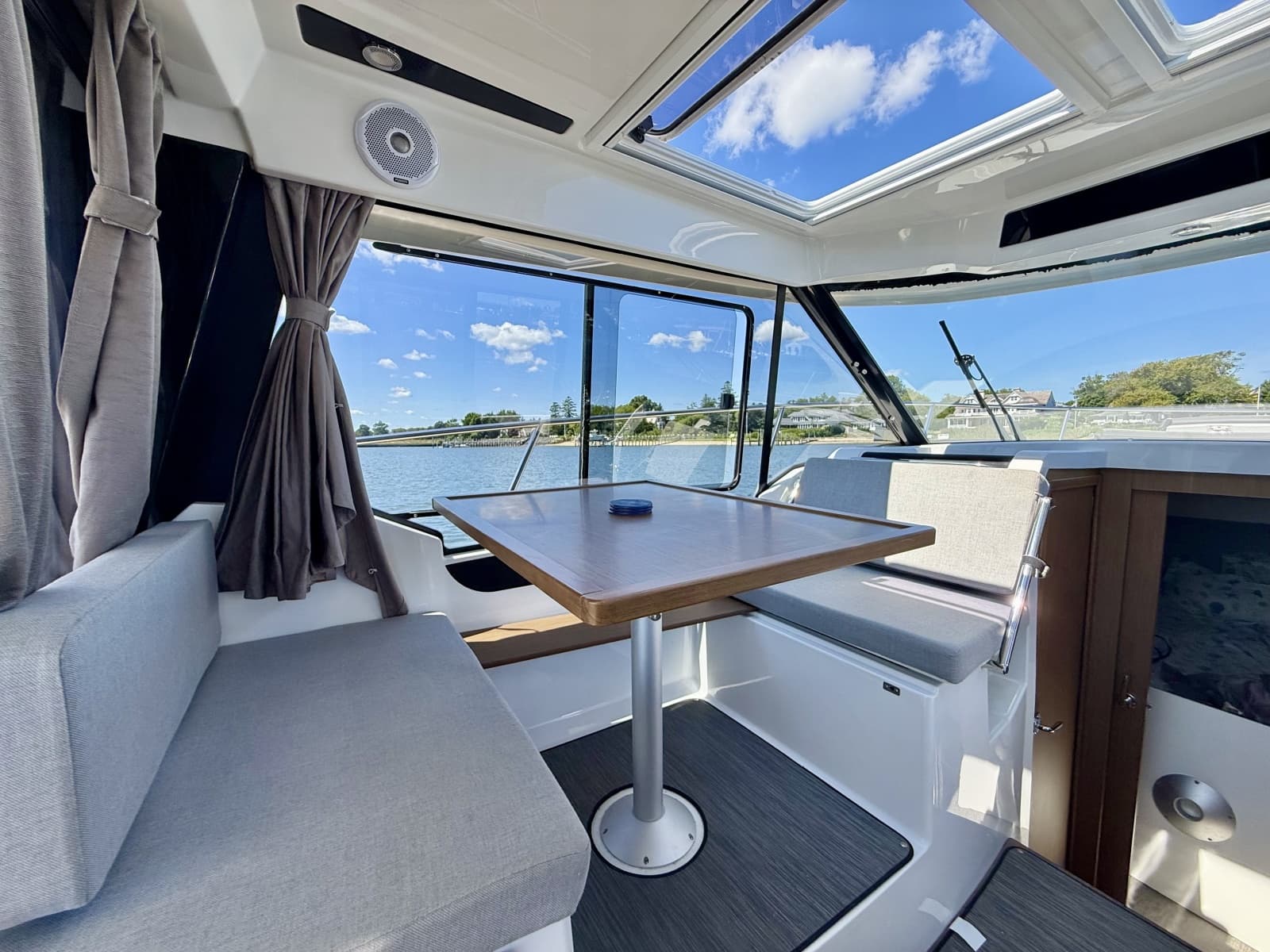 2019 Jeanneau NC 895 - Photo 14