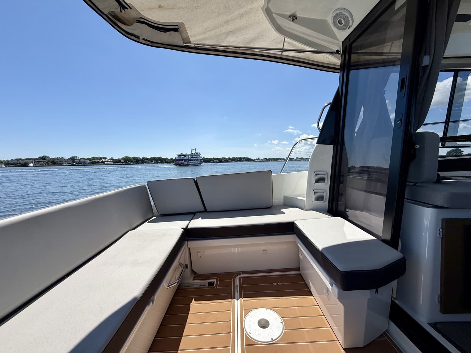 2019 Jeanneau NC 895 - Photo 11
