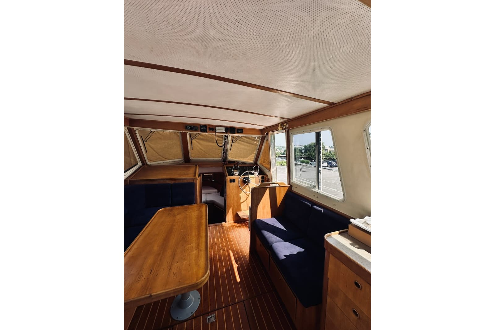 1996 Sabreline 36 Sedan - Photo 34