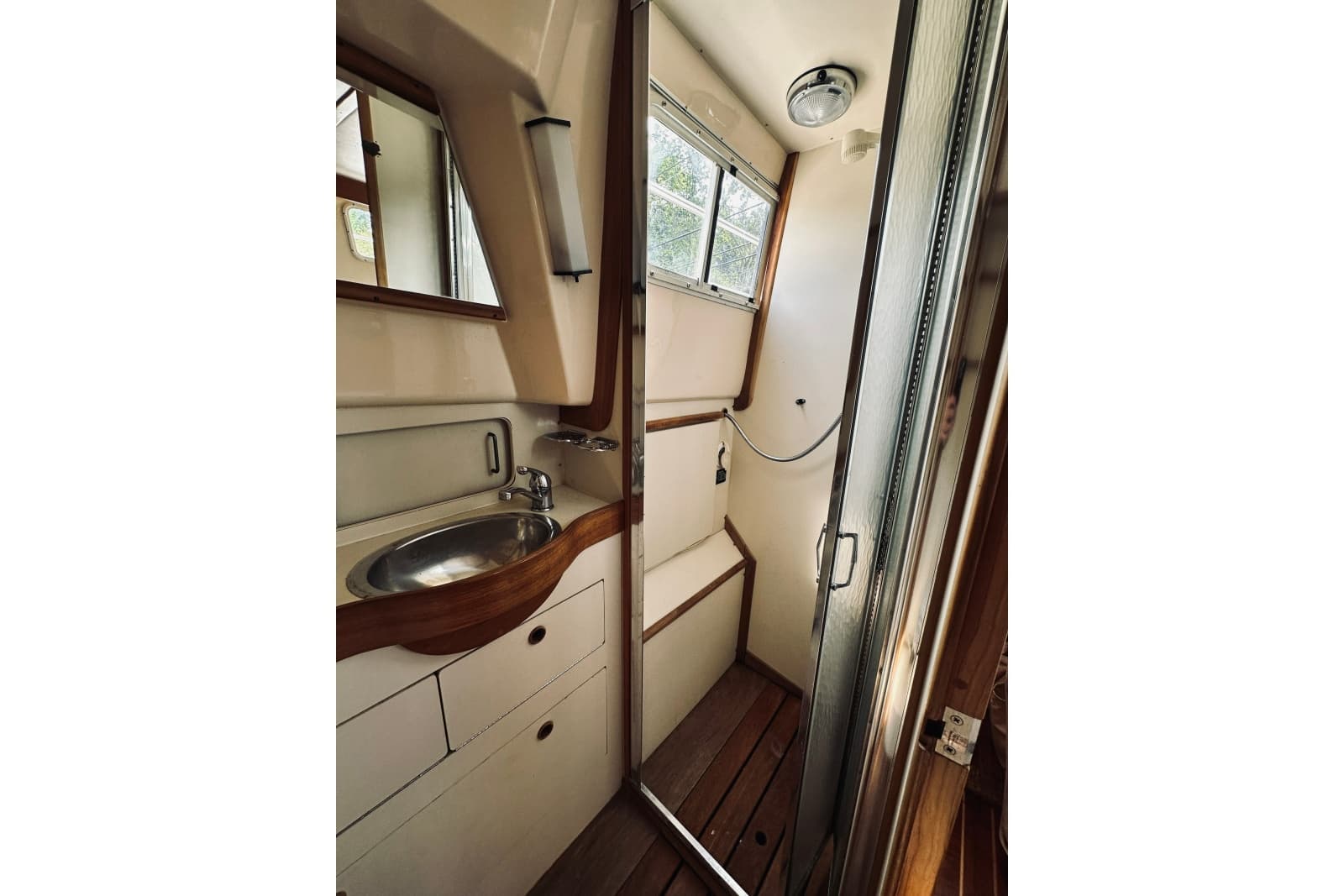 1996 Sabreline 36 Sedan - Photo 58