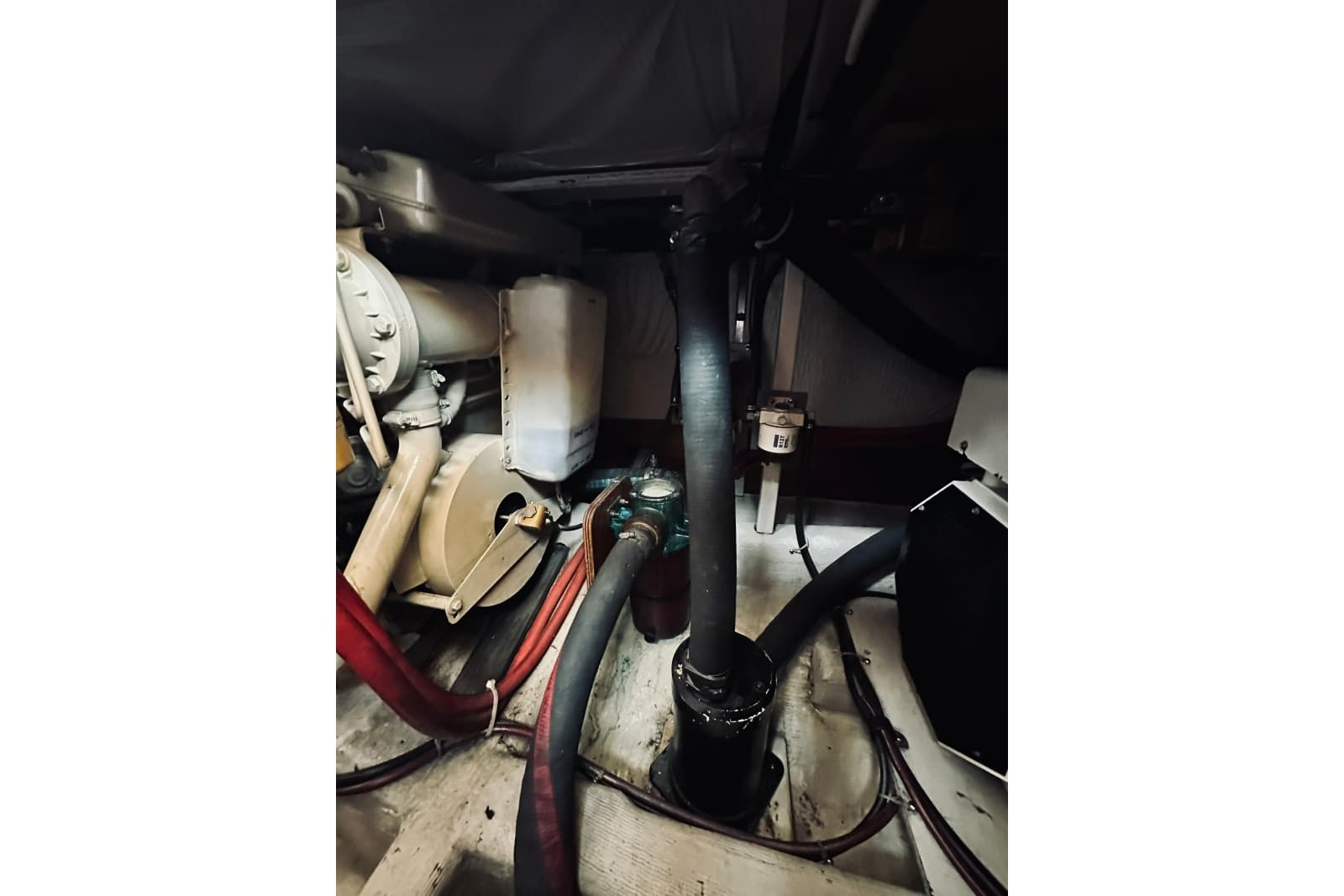 1996 Sabreline 36 Sedan - Photo 76