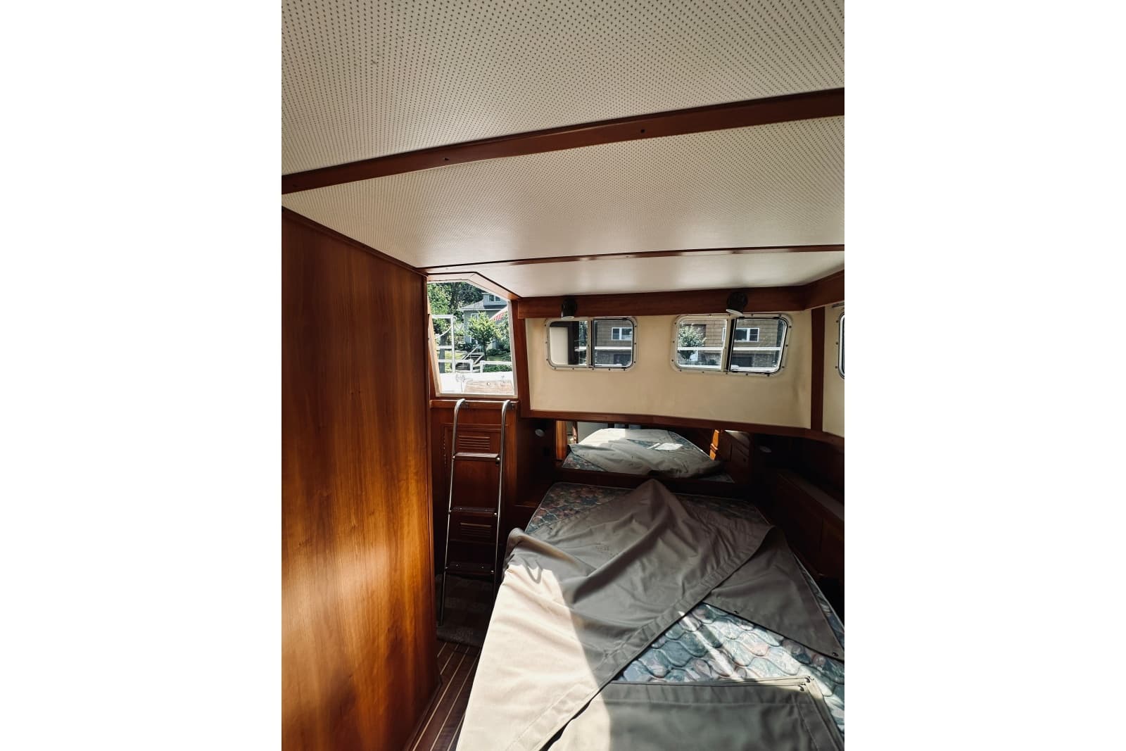 1996 Sabreline 36 Sedan - Photo 60