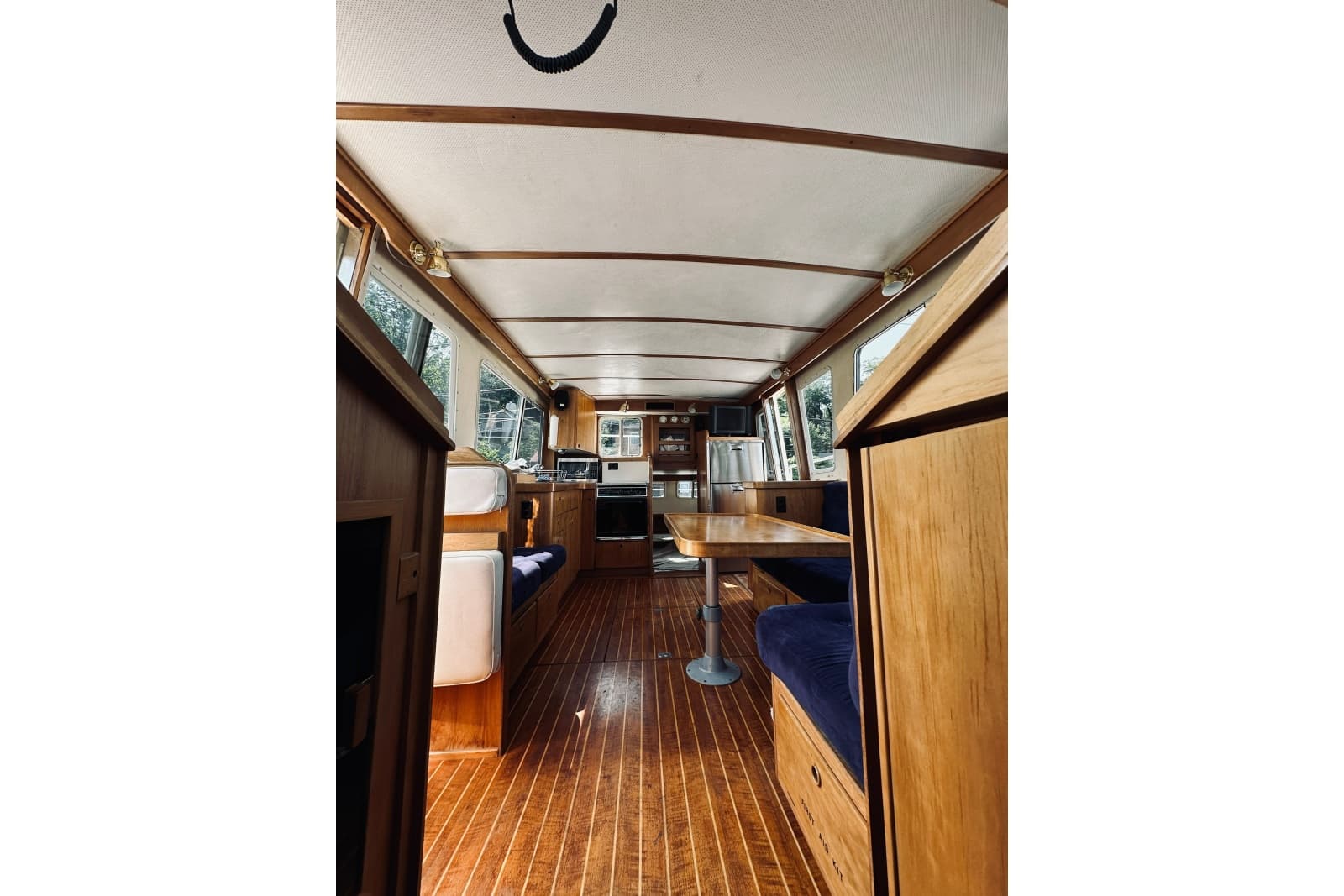 1996 Sabreline 36 Sedan - Photo 47