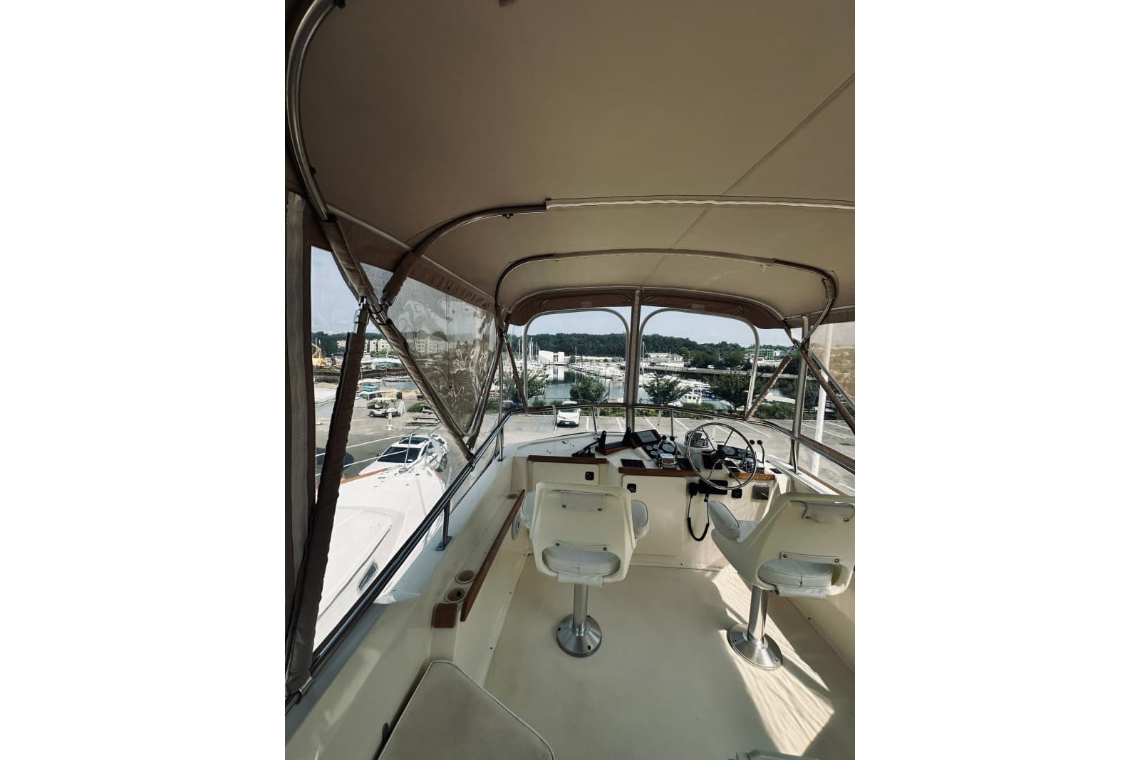 1996 Sabreline 36 Sedan - Photo 91