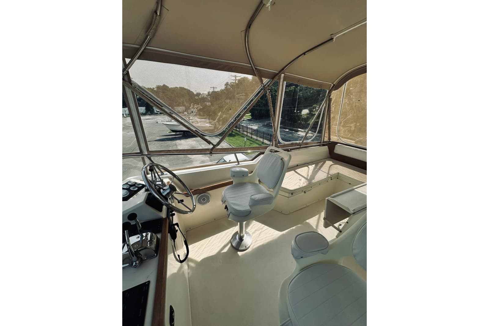 1996 Sabreline 36 Sedan - Photo 93