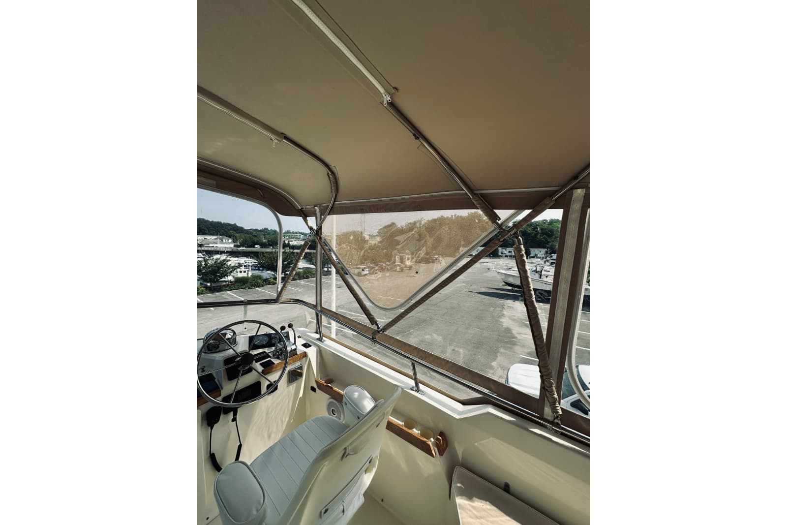 1996 Sabreline 36 Sedan - Photo 101