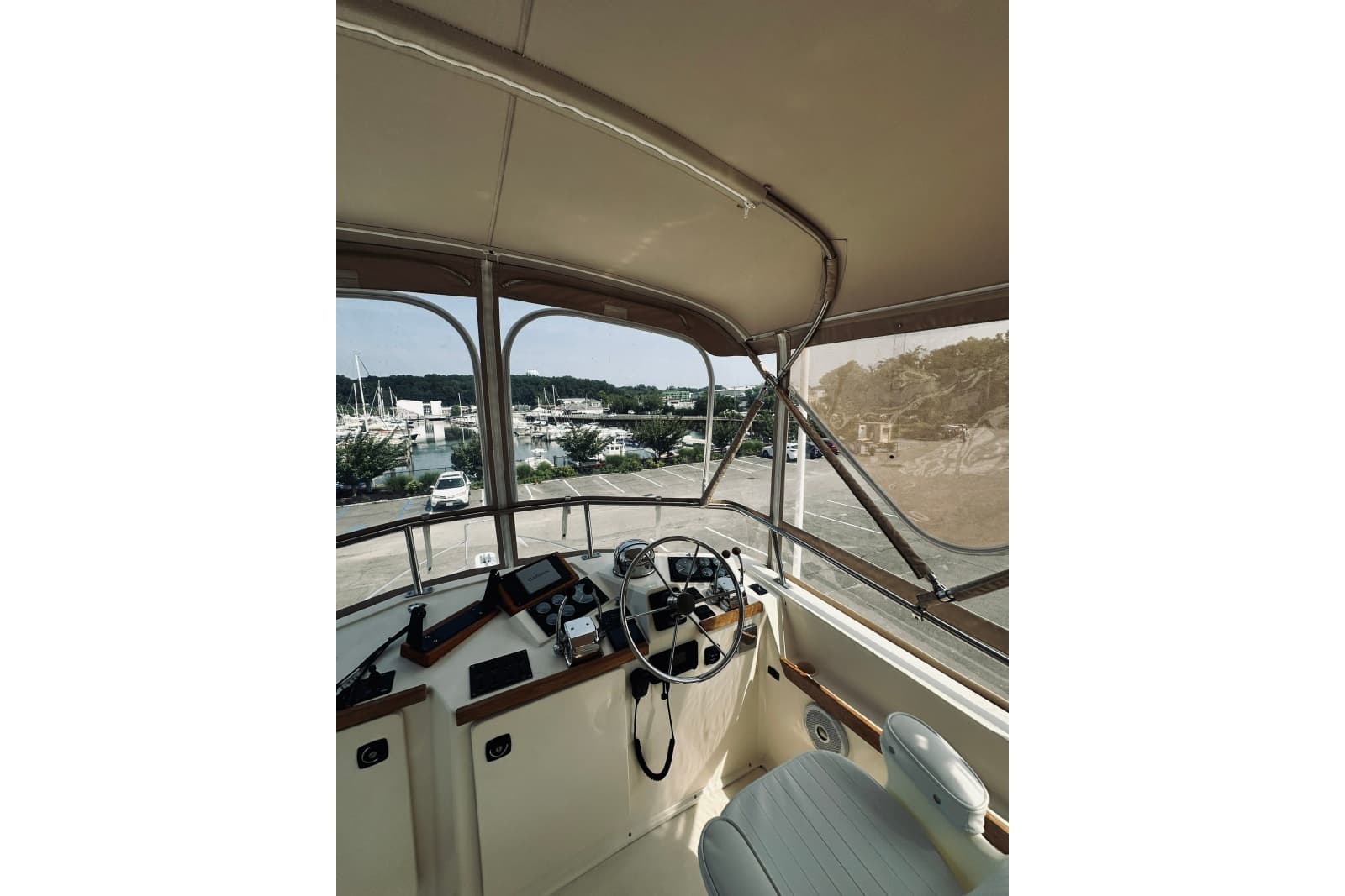 1996 Sabreline 36 Sedan - Photo 102
