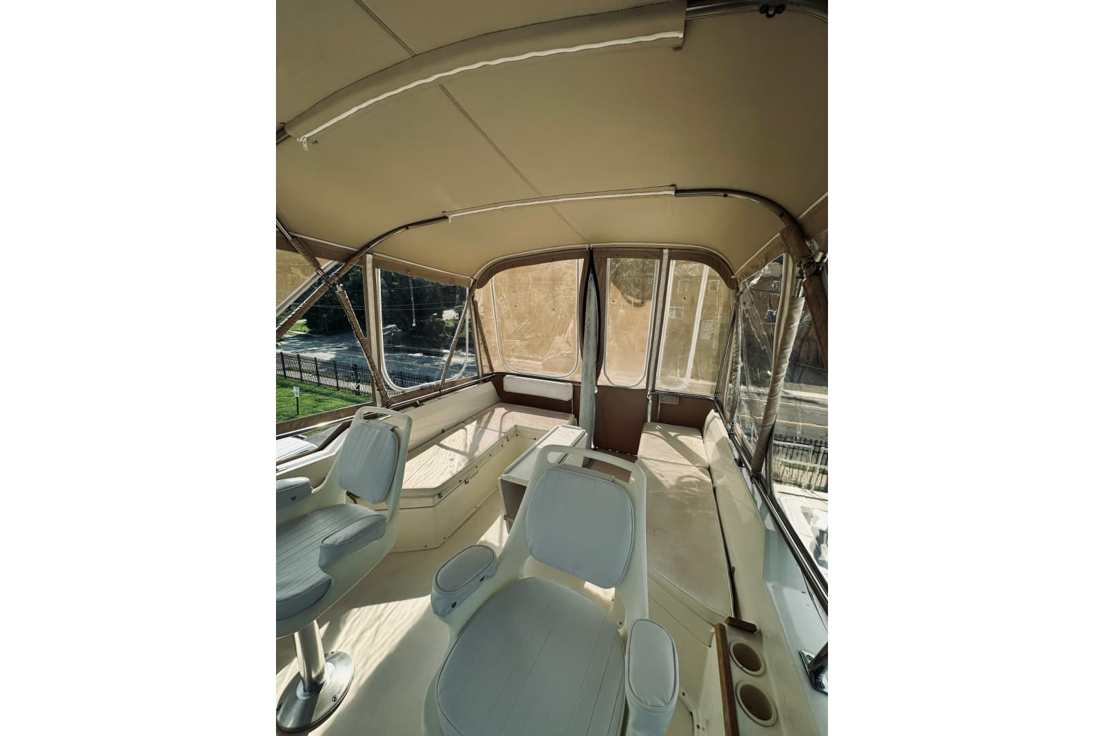 1996 Sabreline 36 Sedan - Photo 92