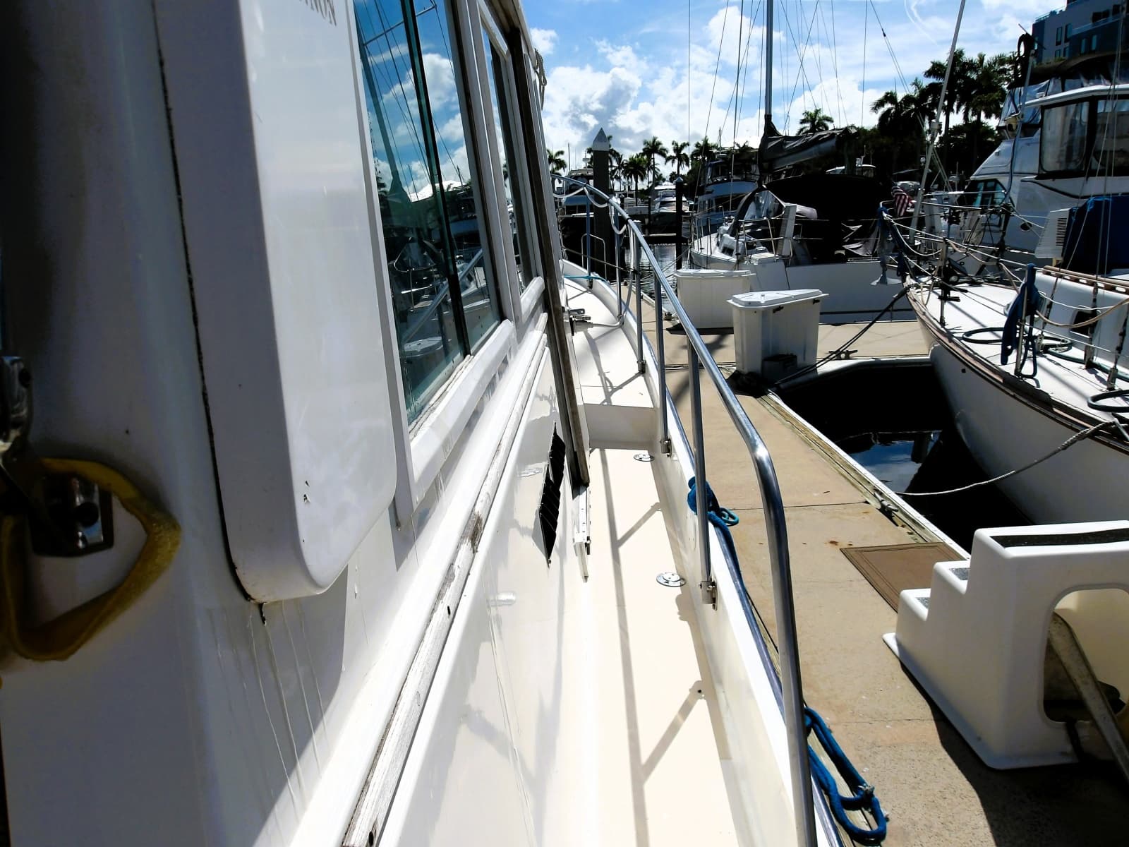 1990 Shannon Voyager 36 - Photo 15