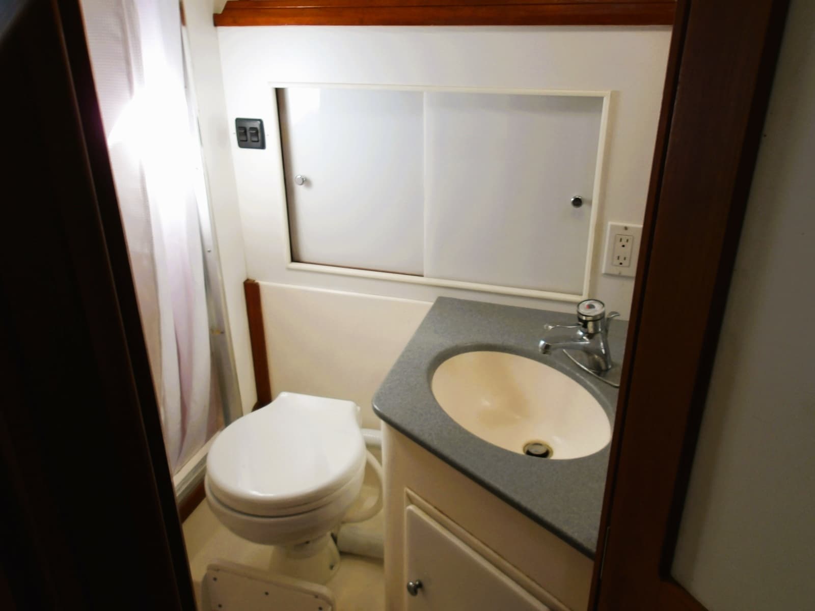 1990 Shannon Voyager 36 - Photo 58